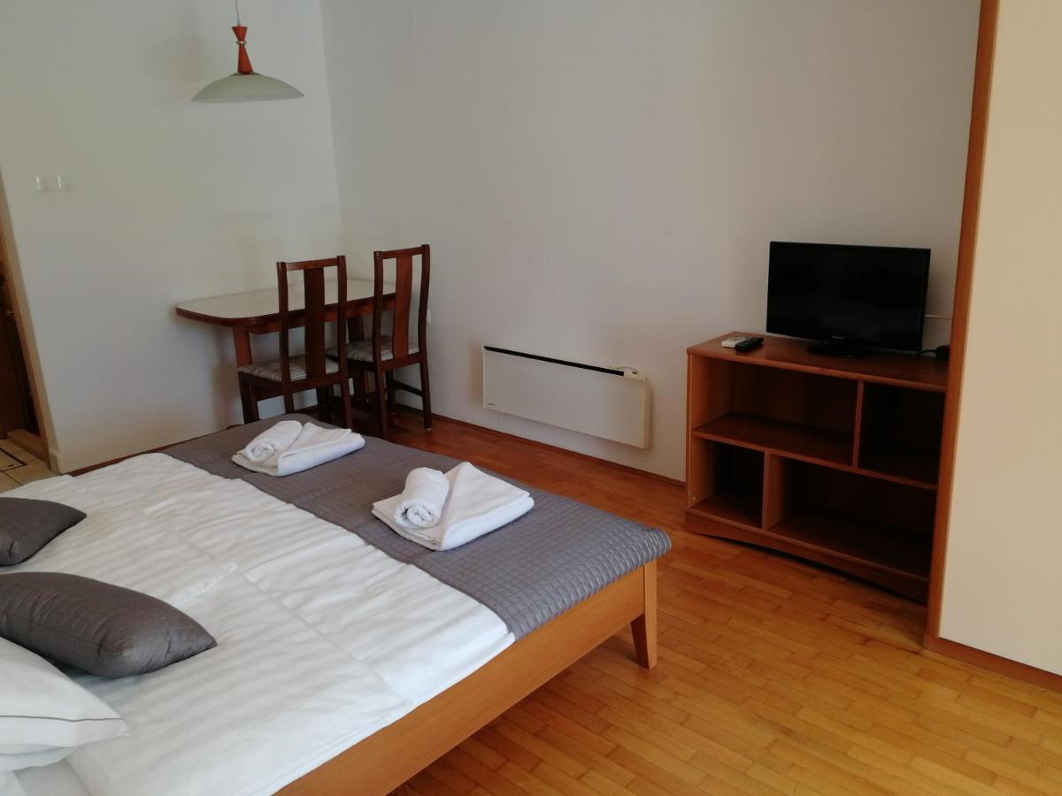 Apartmaji Z Fizine بورتوروز المظهر الخارجي الصورة